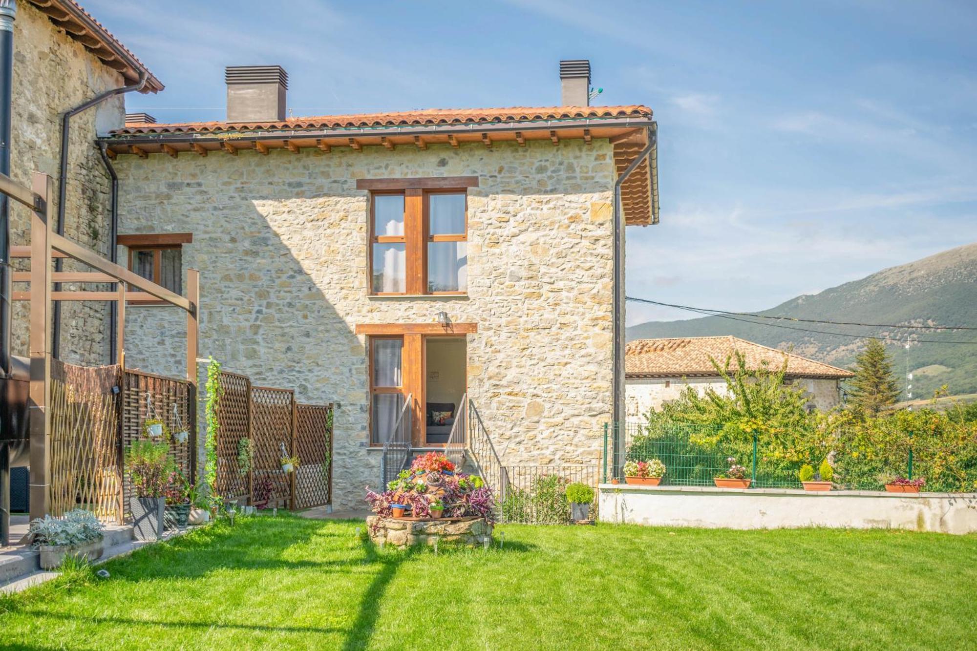 Villa El rincón de Marta / Martaren txokoa Ilzarbe Exterior foto